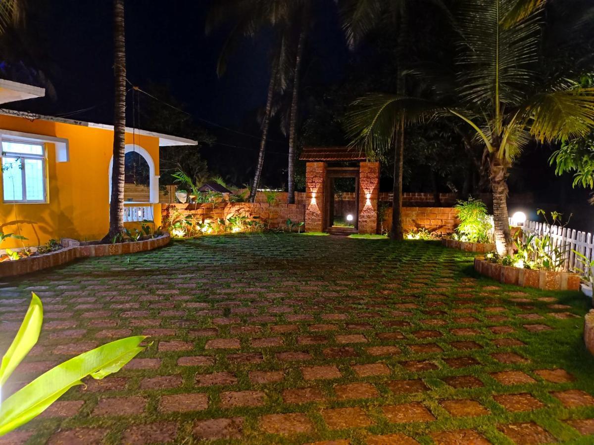 Coco Teros Resort Mandrem Exterior photo