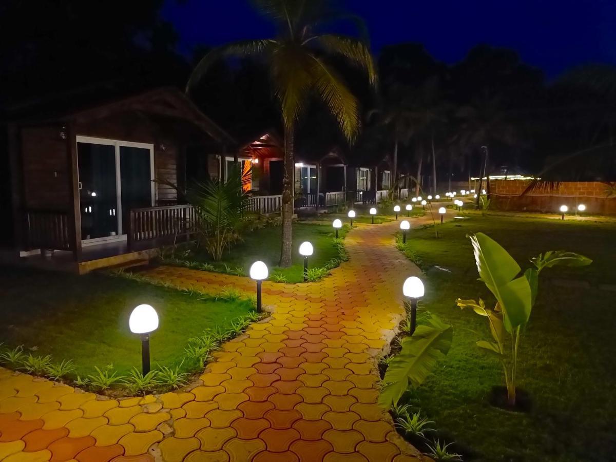 Coco Teros Resort Mandrem Exterior photo