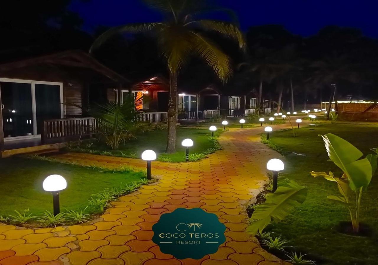 Coco Teros Resort Mandrem Exterior photo