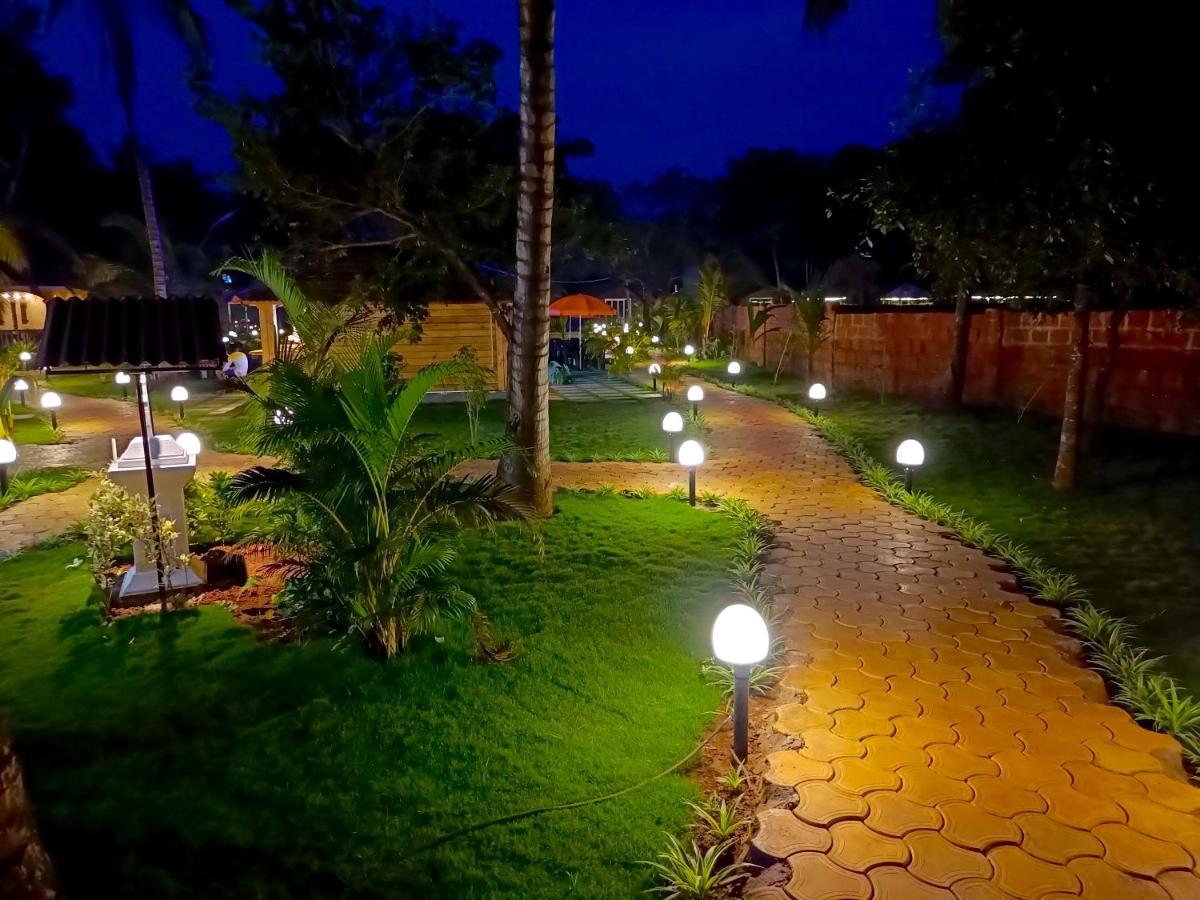 Coco Teros Resort Mandrem Exterior photo