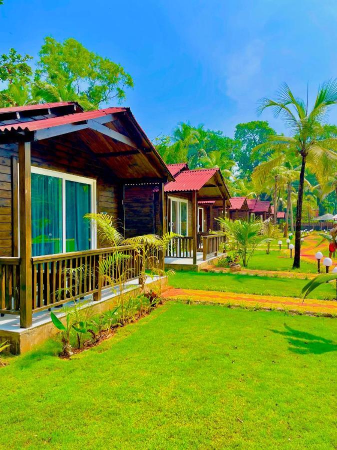 Coco Teros Resort Mandrem Exterior photo