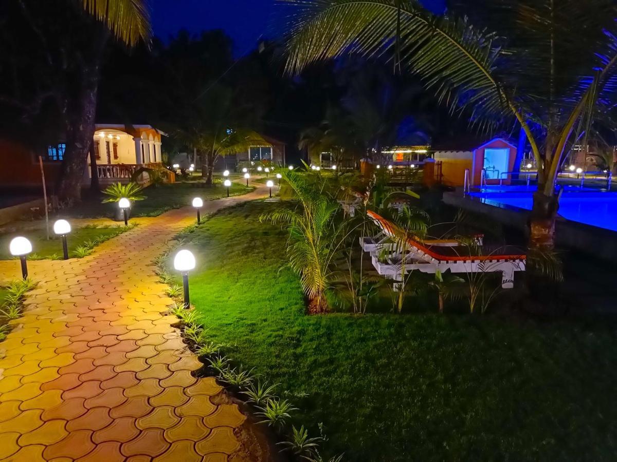Coco Teros Resort Mandrem Exterior photo