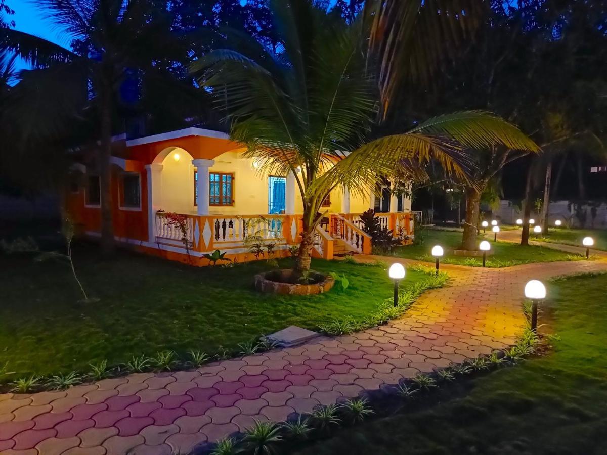 Coco Teros Resort Mandrem Exterior photo